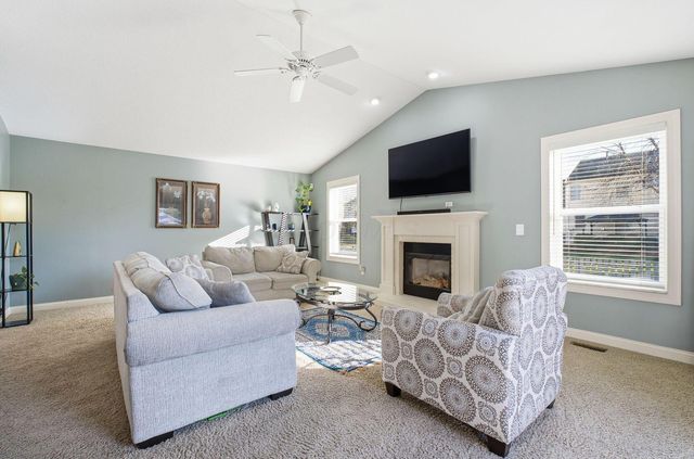 2216 Reeves Avenue, Lewis Center, OH 43035