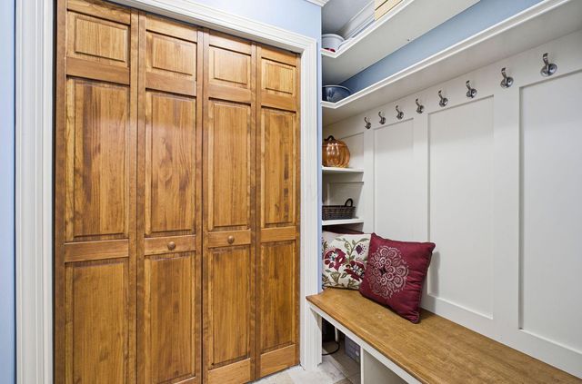 2216 Reeves Avenue, Lewis Center, OH 43035