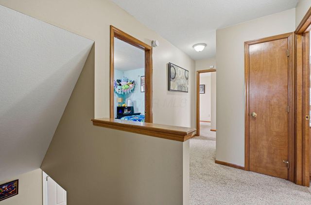 2216 Reeves Avenue, Lewis Center, OH 43035