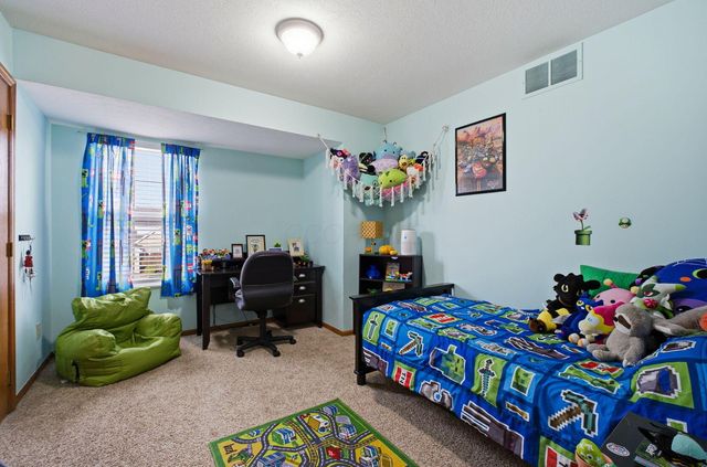 2216 Reeves Avenue, Lewis Center, OH 43035