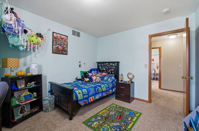 2216 Reeves Avenue, Lewis Center, OH 43035