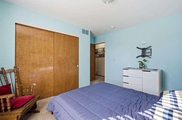 2216 Reeves Avenue, Lewis Center, OH 43035