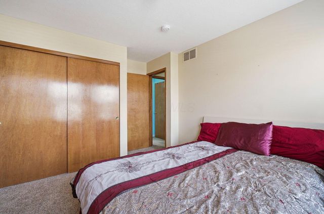 2216 Reeves Avenue, Lewis Center, OH 43035