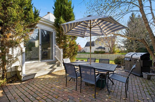 2216 Reeves Avenue, Lewis Center, OH 43035