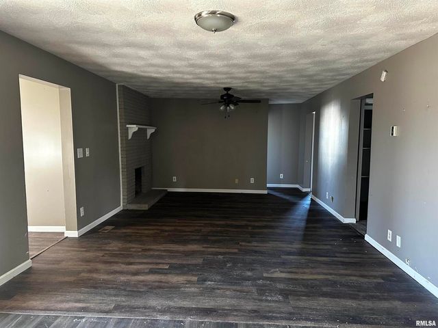 1102 Bailey Lane, Benton, IL 62812