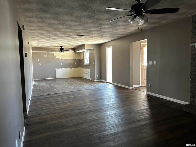 1102 Bailey Lane, Benton, IL 62812