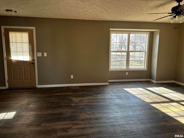 1102 Bailey Lane, Benton, IL 62812