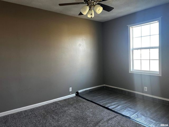 1102 Bailey Lane, Benton, IL 62812