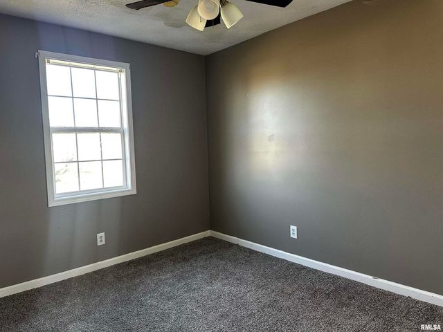 1102 Bailey Lane, Benton, IL 62812