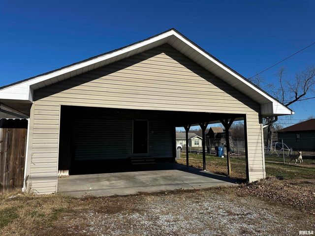 1102 Bailey Lane, Benton, IL 62812