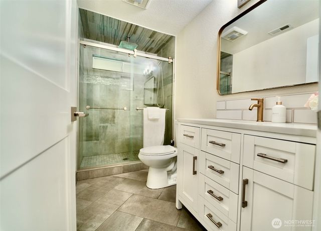 29517 164th Avenue SE, Kent, WA 98042