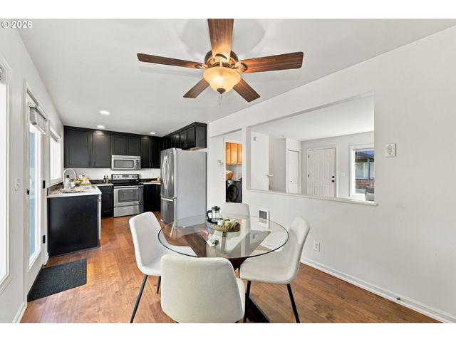 2617 MIMI St, Eugene, OR 97404
