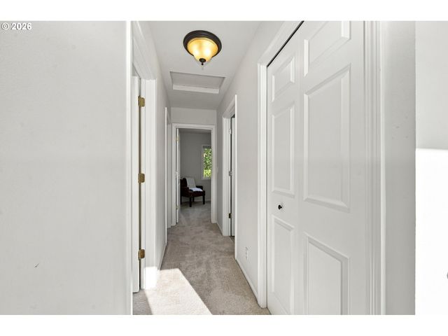 2617 MIMI St, Eugene, OR 97404