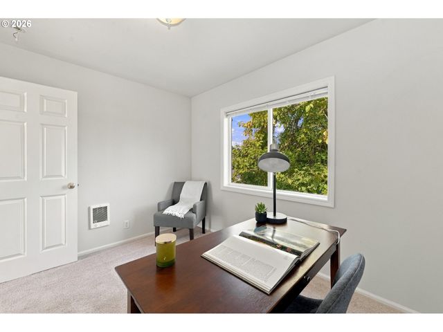 2617 MIMI St, Eugene, OR 97404