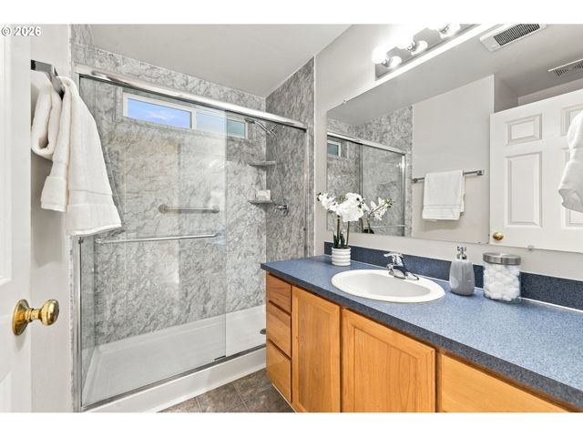 2617 MIMI St, Eugene, OR 97404