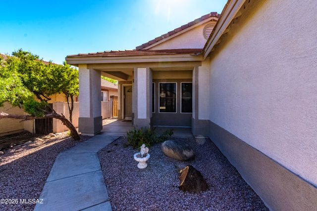 739 W Buffalo Grass Drive, Oro Valley, AZ 85755
