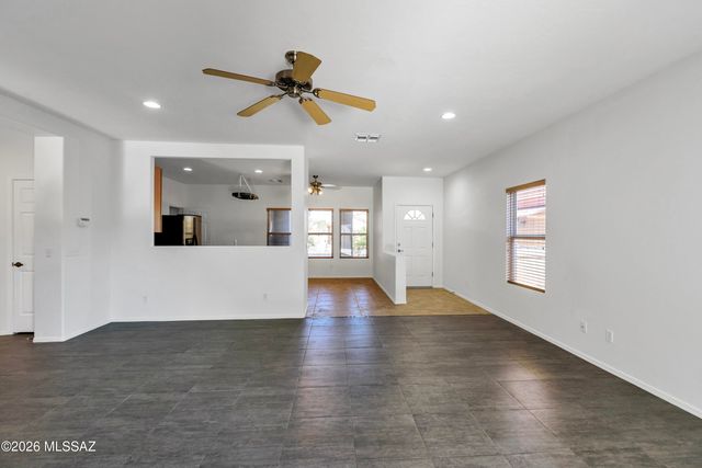 739 W Buffalo Grass Drive, Oro Valley, AZ 85755