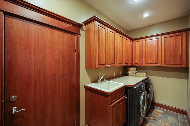 12093 Gantry Lane, Apple Valley, MN 55124
