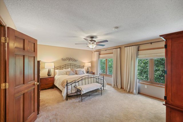 12093 Gantry Lane, Apple Valley, MN 55124