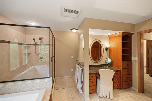 12093 Gantry Lane, Apple Valley, MN 55124