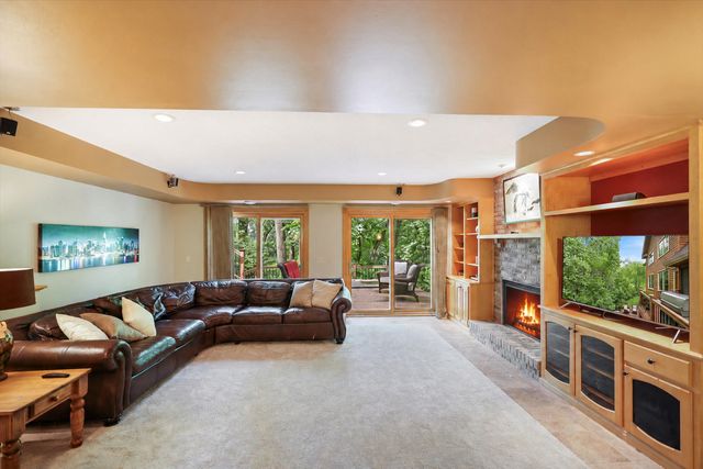 12093 Gantry Lane, Apple Valley, MN 55124