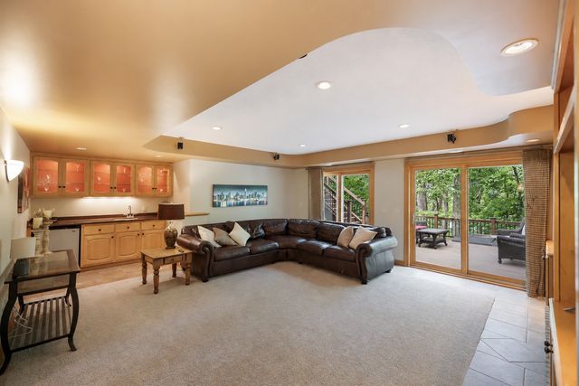 12093 Gantry Lane, Apple Valley, MN 55124