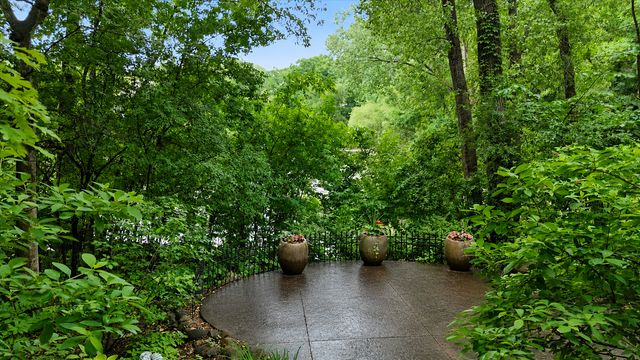 12093 Gantry Lane, Apple Valley, MN 55124