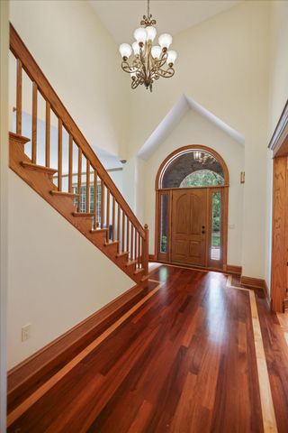 12093 Gantry Lane, Apple Valley, MN 55124