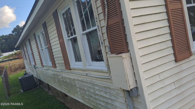 245 Sherwood Drive, Lafayette, LA 70501