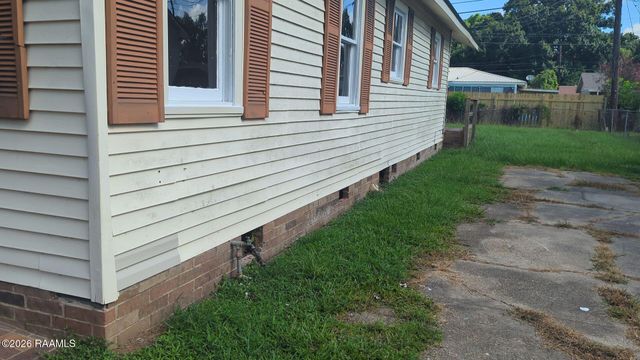 245 Sherwood Drive, Lafayette, LA 70501