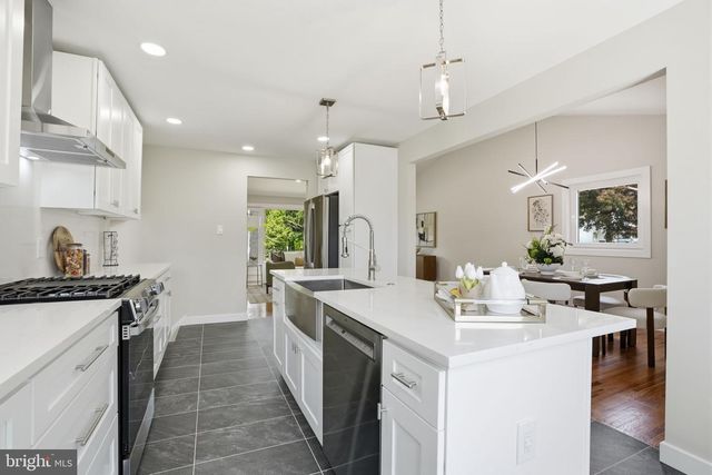 3531 CHIMNEY SWIFT DR, Huntingdon Valley, PA 19006