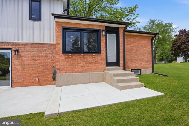 3531 CHIMNEY SWIFT DR, Huntingdon Valley, PA 19006