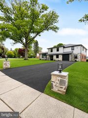 3531 CHIMNEY SWIFT DR, Huntingdon Valley, PA 19006