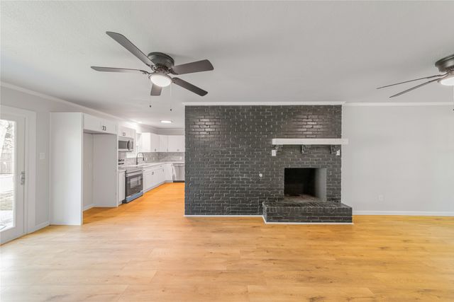 426 Little John Drive, Irving, TX 75061