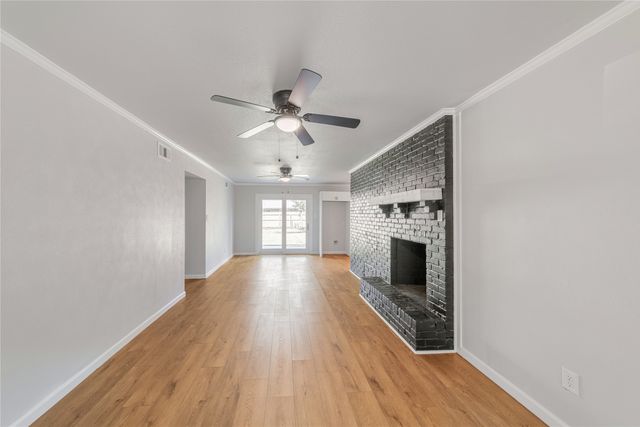 426 Little John Drive, Irving, TX 75061