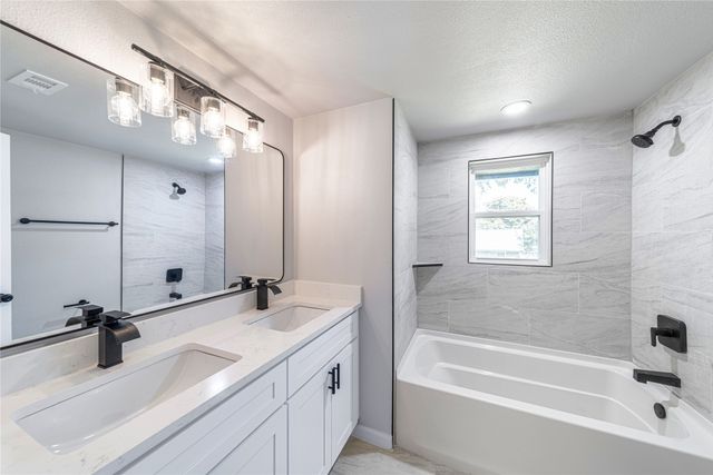 426 Little John Drive, Irving, TX 75061