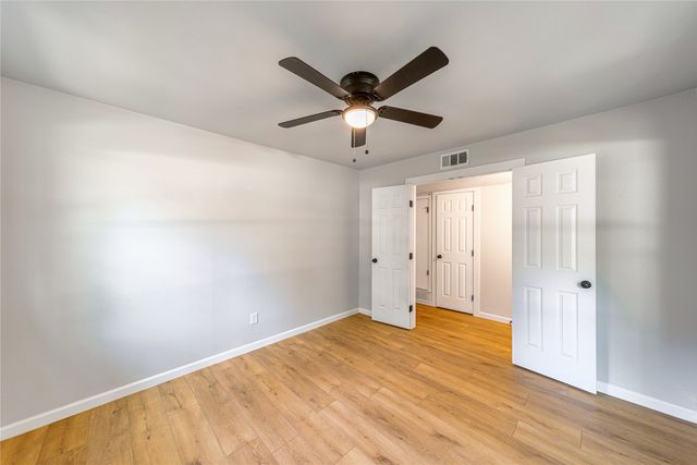 426 Little John Drive, Irving, TX 75061