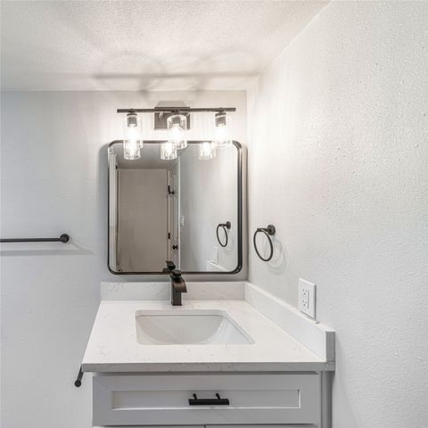 426 Little John Drive, Irving, TX 75061