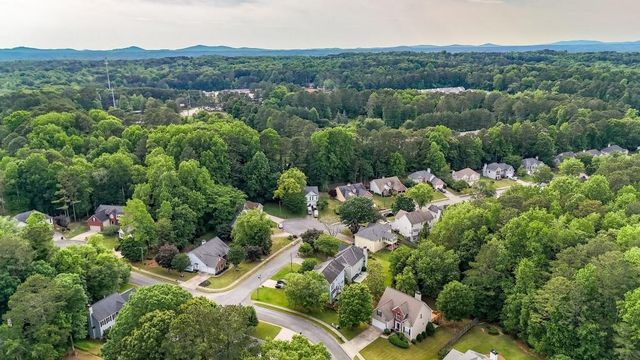 507 Huntgate Road, Woodstock, GA 30189