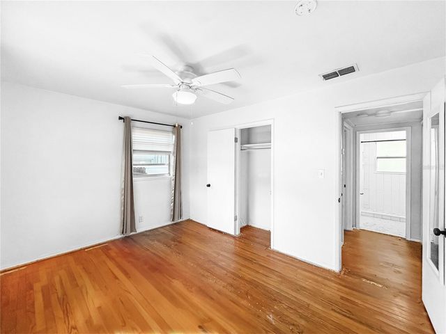 441 40TH AVENUE NE, St Petersburg, FL 33703