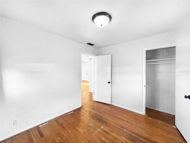 441 40TH AVENUE NE, St Petersburg, FL 33703