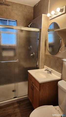 22 King Street 2, Hartford, CT 06114