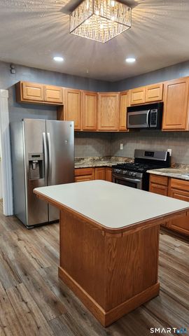 22 King Street 2, Hartford, CT 06114