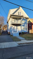 22 King Street 2, Hartford, CT 06114