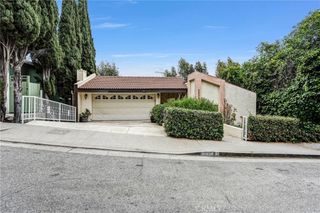 3334 Oak Glen, Los Angeles, CA 90068
