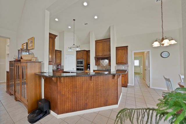 2526 Hayley Drive, Weatherford, TX 76085