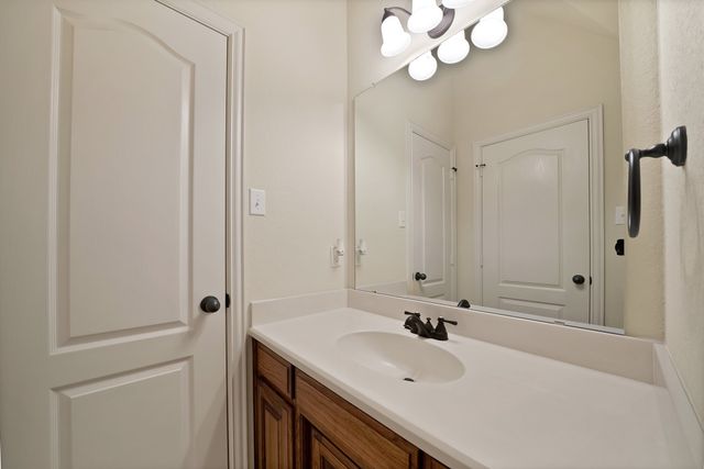 2526 Hayley Drive, Weatherford, TX 76085