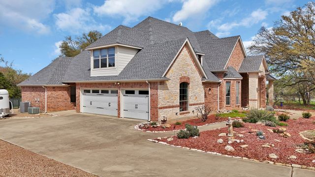 2526 Hayley Drive, Weatherford, TX 76085