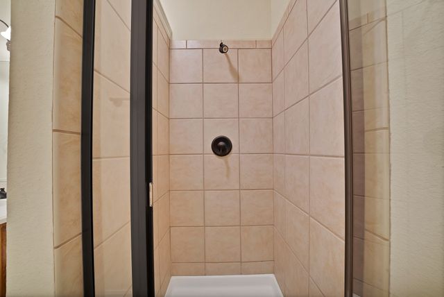 2526 Hayley Drive, Weatherford, TX 76085