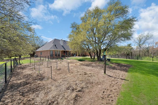 2526 Hayley Drive, Weatherford, TX 76085